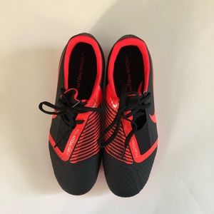 {Nike} Boys Phantom Venom Soccer Cleats